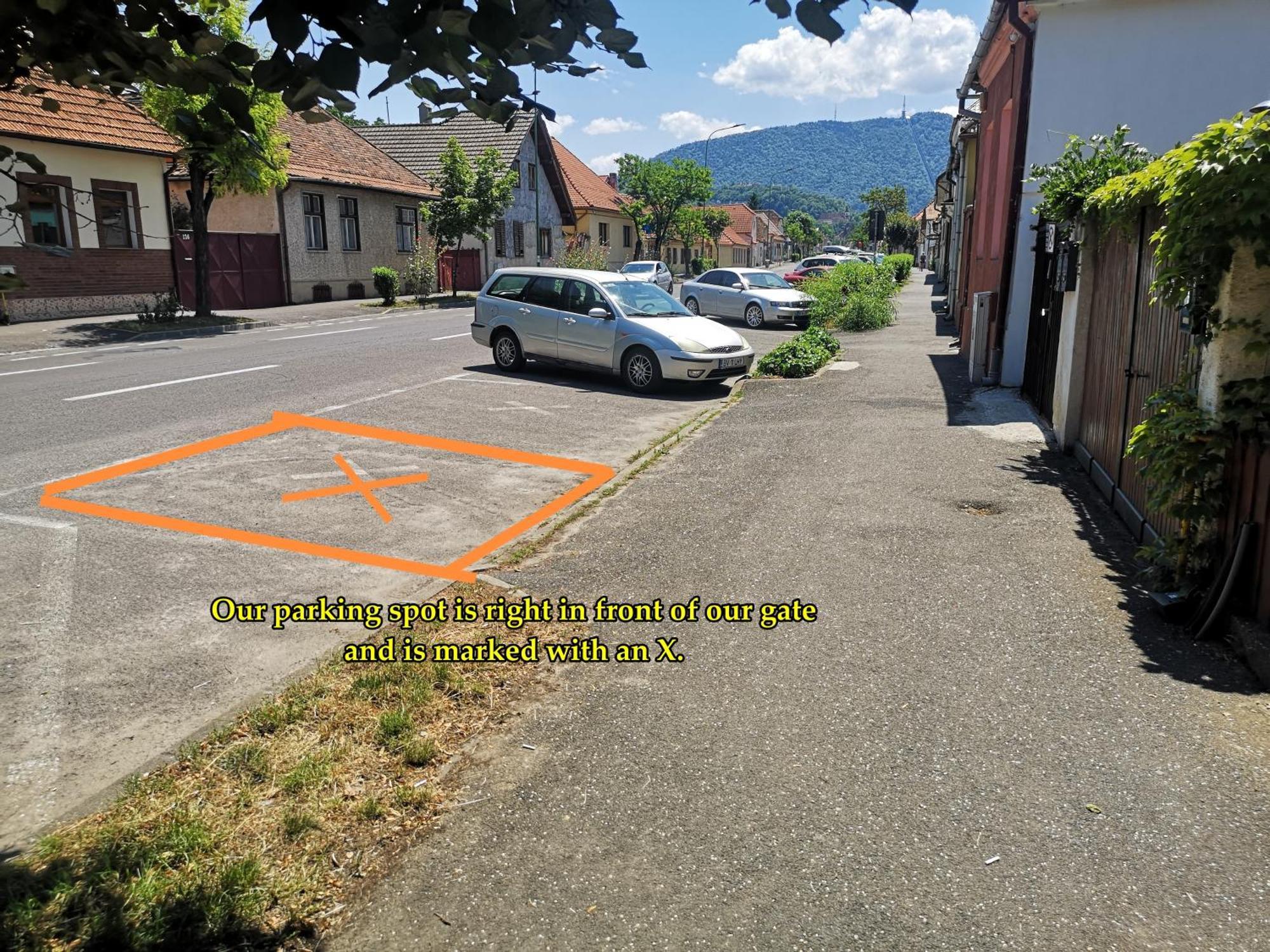 Bike House - 250-Year-Old Restored House In A Quiet Area Brasov Bagian luar foto